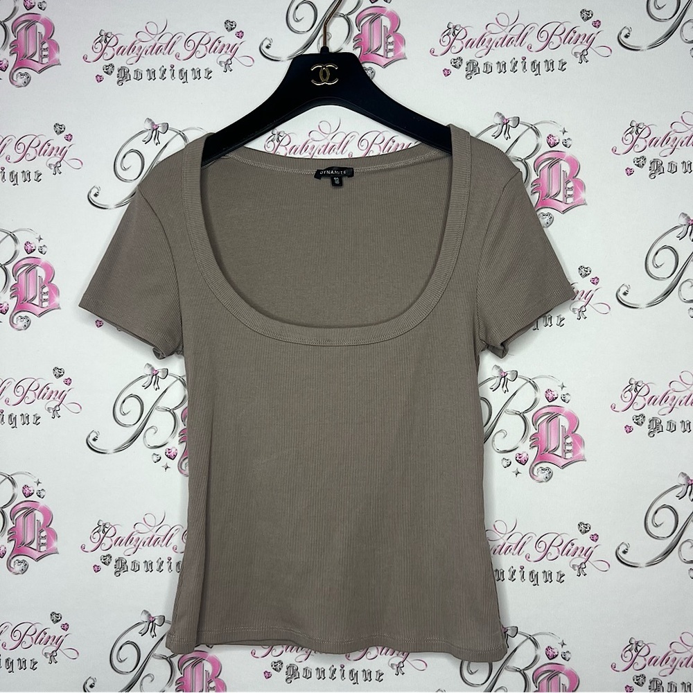 Dynamite taupe tshirt ribbed stretchy scoop neck low comfy soft buttery top
